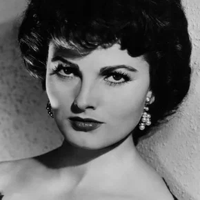 Photo star :  Ursula Thiess