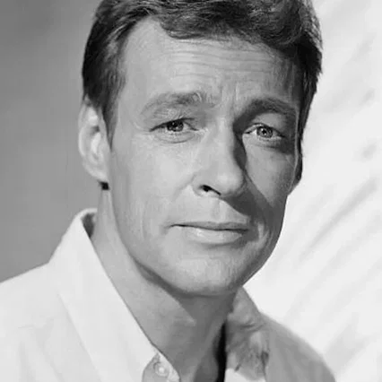  Russell Johnson