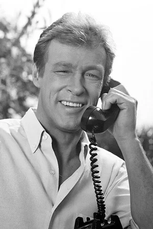  Russell Johnson