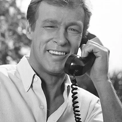  Russell Johnson