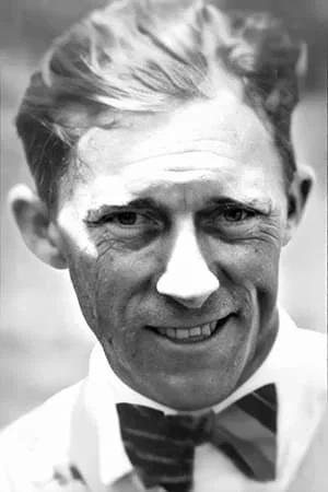 Lewis R. Foster photo