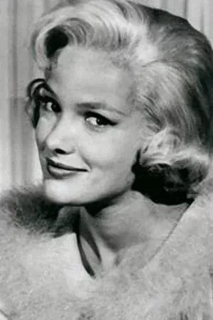  Beverley Owen photo