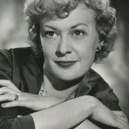  Eleanor Summerfield