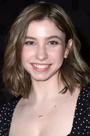  Katelyn Nacon