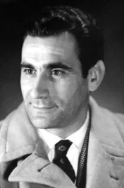  Alberto Lupo