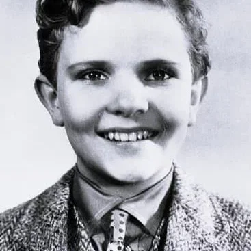  Leon Janney