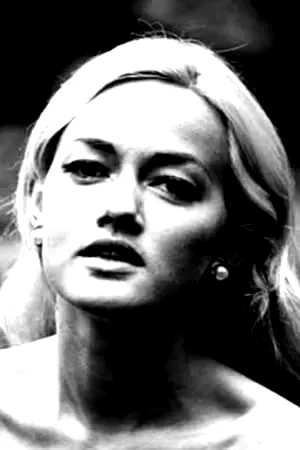  Laila Novak