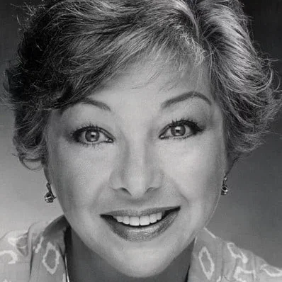  Elena Caragiu