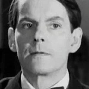  Kenneth Fortescue
