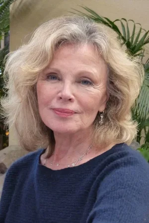  Marta Kristen