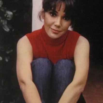  Mary Ann Mobley