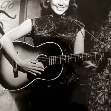  Mary Ann Mobley