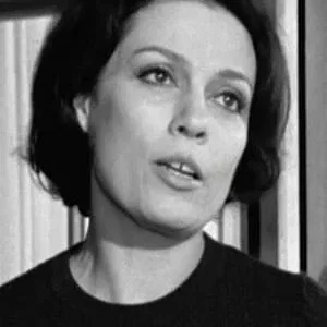  Thérèse Clay