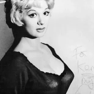 Claire  Gordon