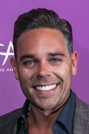  Kyle Stefanski photo