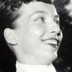 Lisa Jouvet