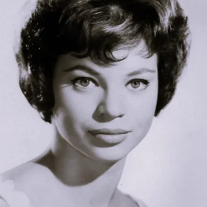  Juliet Prowse