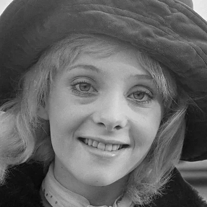  Genevieve Waite