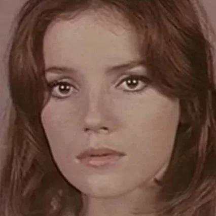  Jacqueline Coue