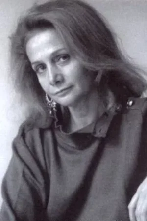  Beatrice Delfe photo
