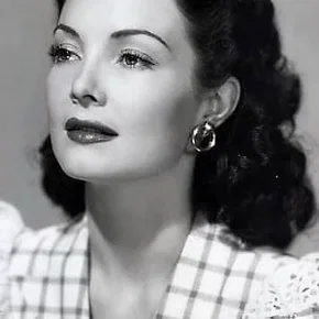 Photo star :  Audrey Young