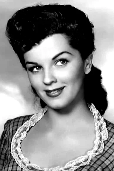  Lisa Gaye