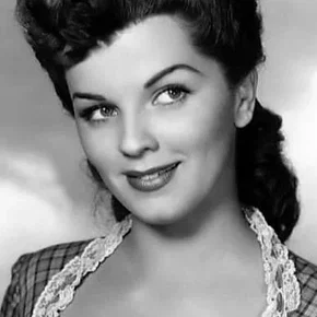 Photo star :  Lisa Gaye