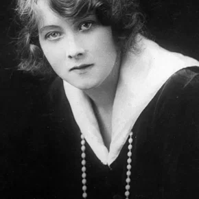 Photo star :  Alma Taylor