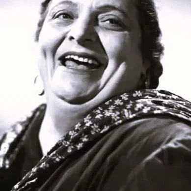  Anna Demetrio