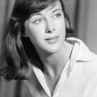 Susan Stranks