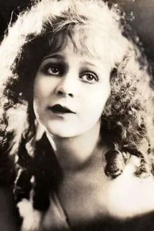Claire Whitney photo