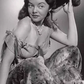 Photo star :  Gloria Saunders