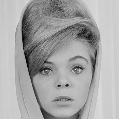  Jenny Maxwell