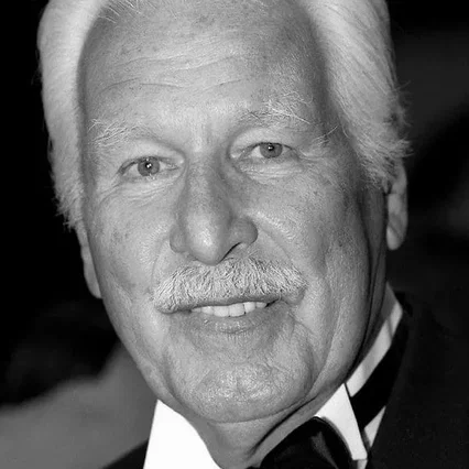  Friedrich Schneider
