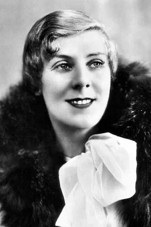  Cicely Coutrneidge