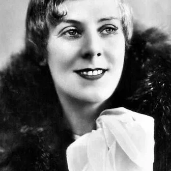  Cicely Coutrneidge