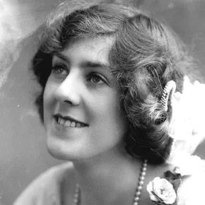 Photo star :  Cicely Coutrneidge