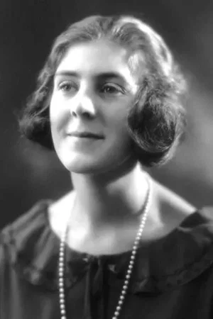  Cicely Coutrneidge photo