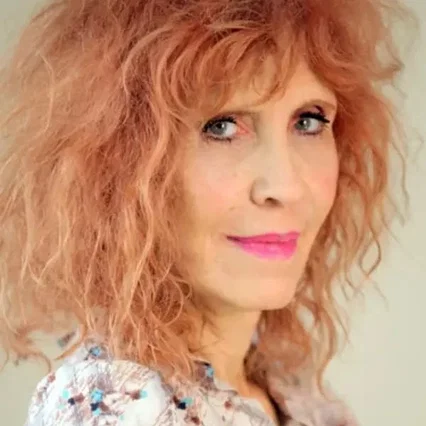  Sondra Blake