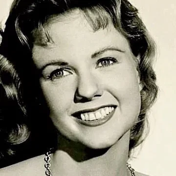  Carolyn Kearney