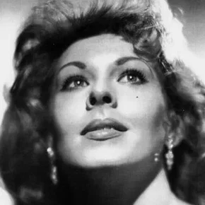 Photo star : Dolly Sharp