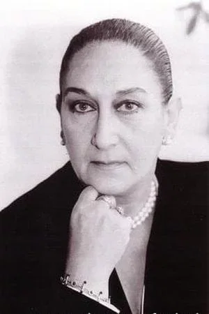  Lily Tirinnanzi