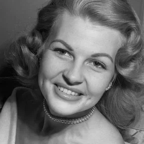 Photo star :  Mary Castle