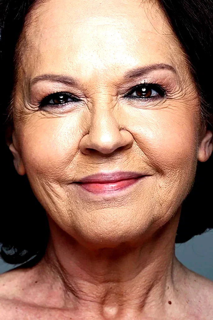  Fatma Karanfil