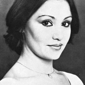 Photo star :  Adriana Russo