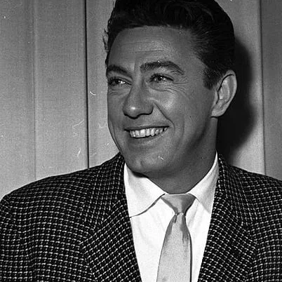  Peter M. Thompson