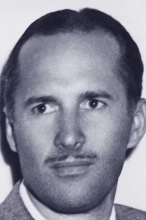  Willis Goldbeck photo