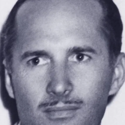  Willis Goldbeck