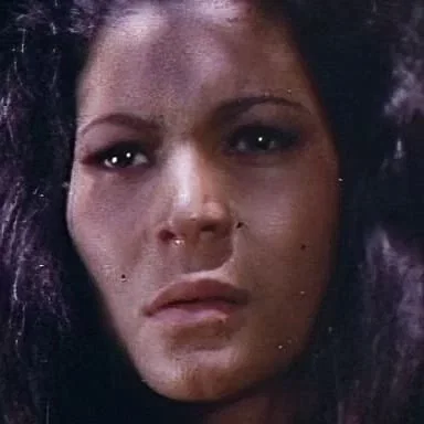  Esmeralda Barros