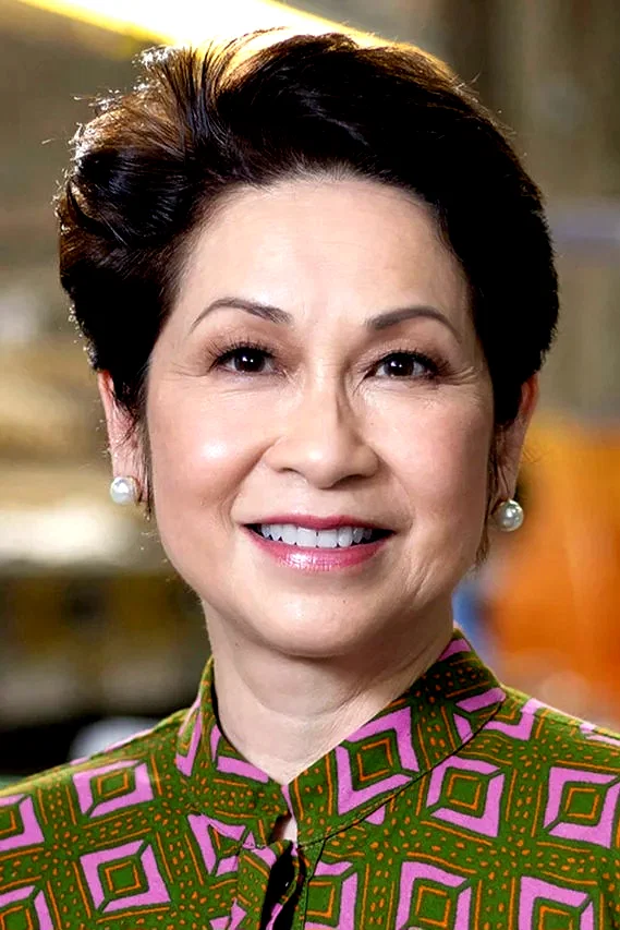  Vicky Tiu